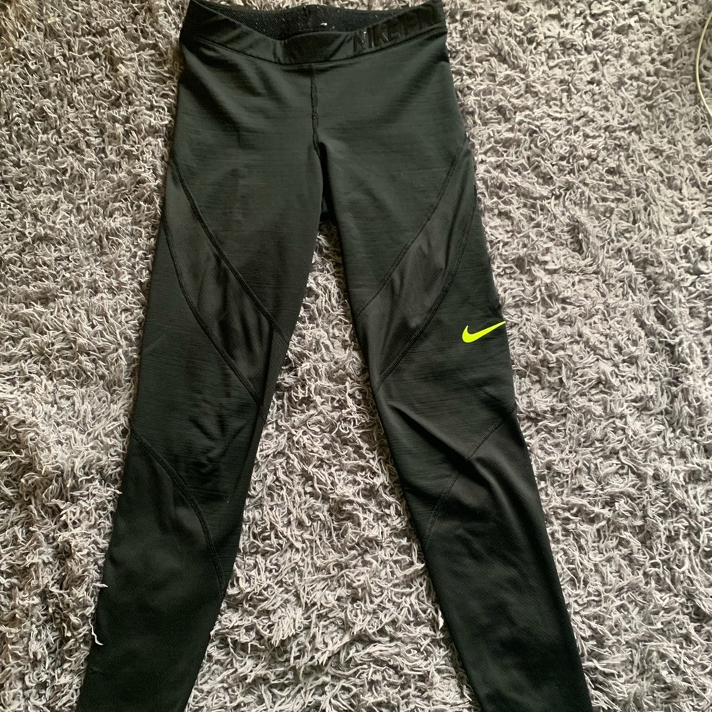 Nike Pro Stirrup Leggings